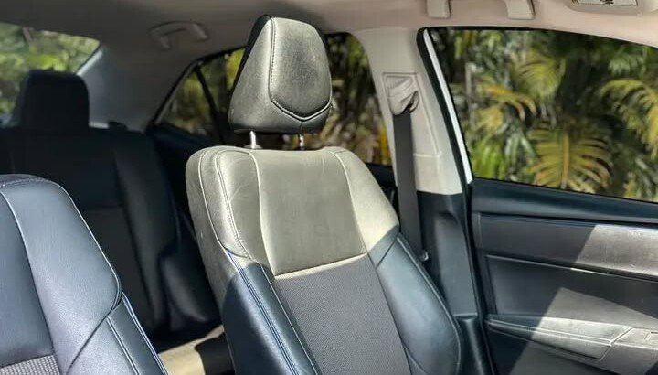 Toyota Corolla SE 2017